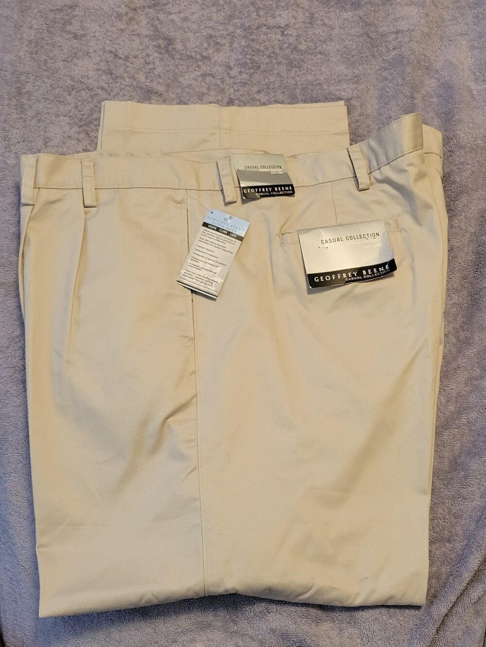 NWT Geoffrey Beene Men’s Casual Chinos in Light Khaki
